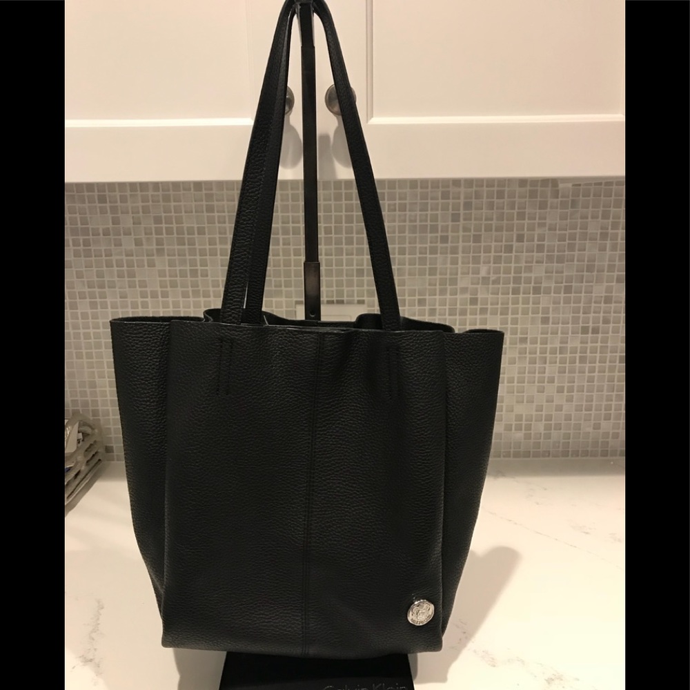 NEW Vince Camuto Nylan Small Tote - Picture 2 of 8